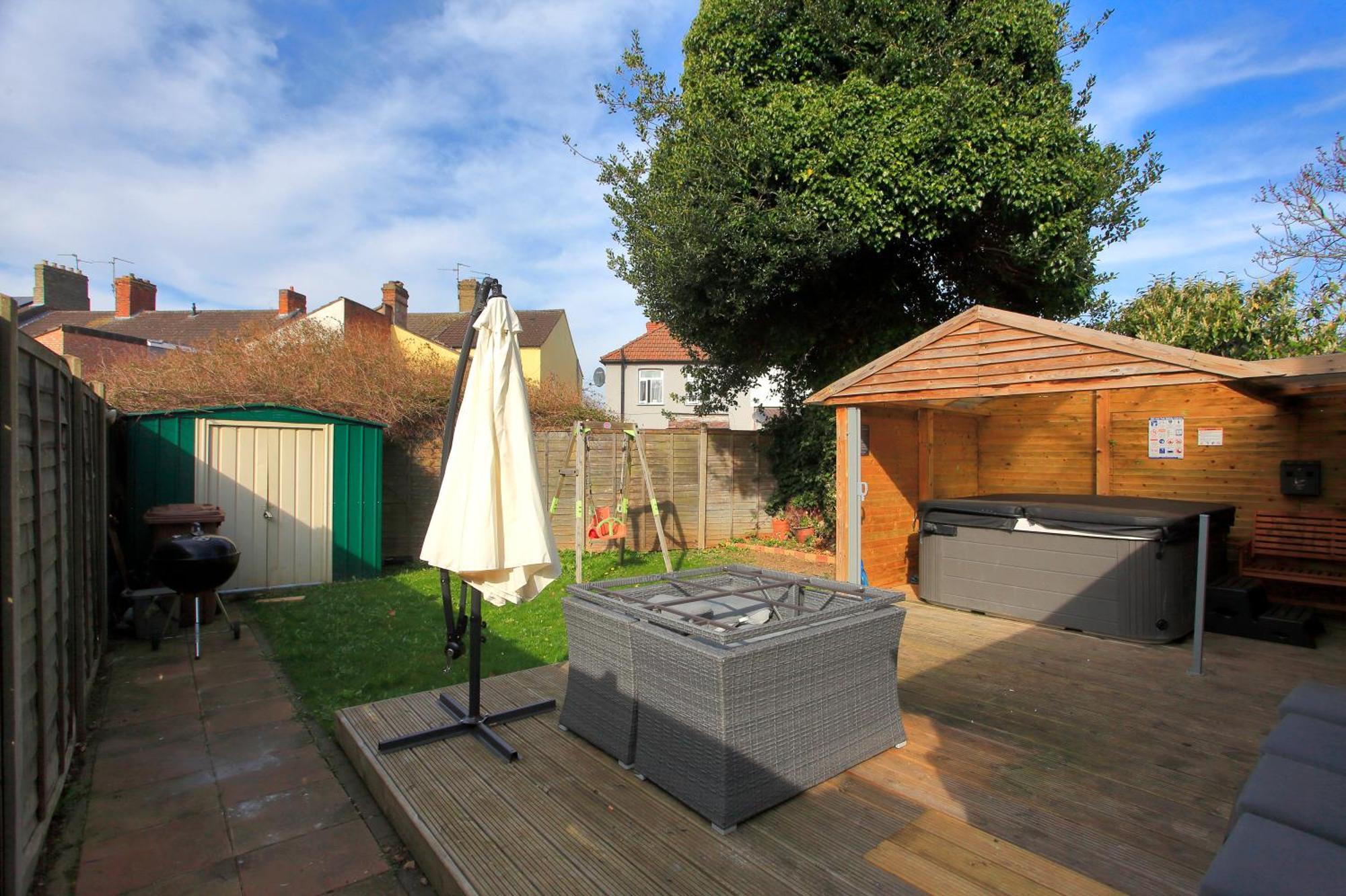 Luxury Hot Tub Entertainment Room Central Park Peterborough Exterior foto